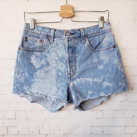 Levis 501 Womens Jean Shorts Size 28 Waist Bleach Acid Wash Denim Button Fly - Picture 1 of 10